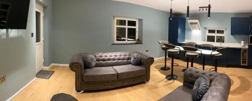 Forsbrook Apartment | Inn The Moors