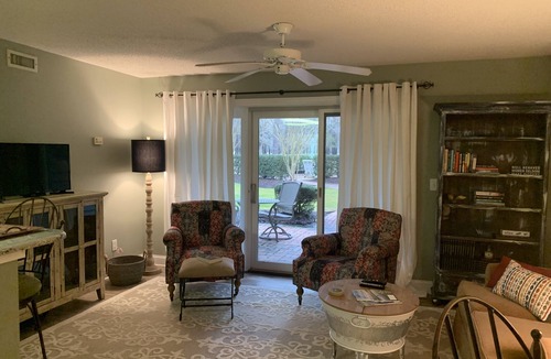 Hertford Condo | Inner Banks Condo With Golf Course and Marina Access