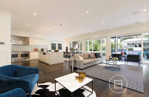 St Kilda House | Inner City Resort