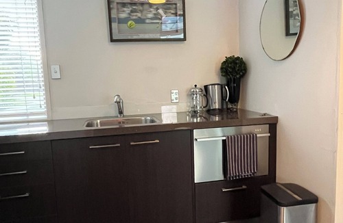 Claudelands House | INNER CITY RETREAT