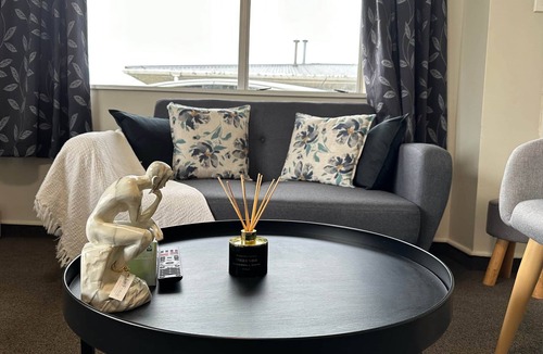 Palmerston North House | Inner Gem On Ada