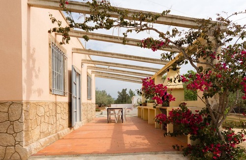 Costa Dorada Villa | INNOUTHOME COUNTRY HOUSE WITH PRIVATE SWIMING-POOL, WIFI AND BBQ ESTANY