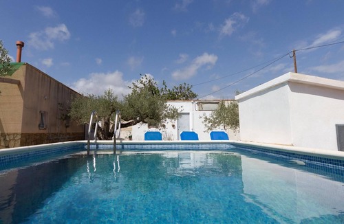 Costa Dorada Villa | INNOUTHOME COUNTRY HOUSE WITH PRIVATE SWIMING-POOL, WIFI AND BBQ ESTANY
