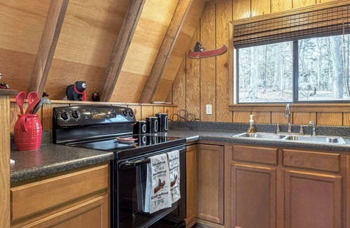 Wright City Cabin | Innsbrook Treehouse Lodge