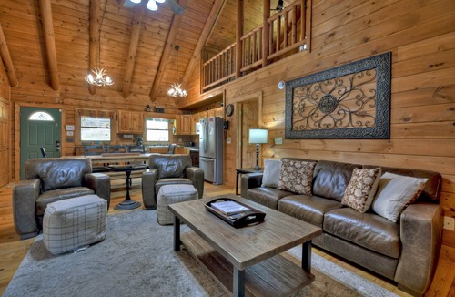 McCaysville Cabin | Inquire for Spring Discounts