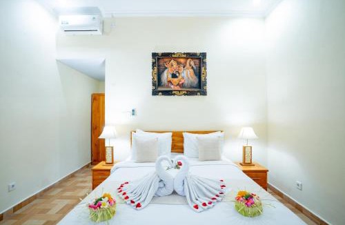 Melayang Bed & Breakfast | Insenja 4 Bedroom Private Villa & Resto Ubud