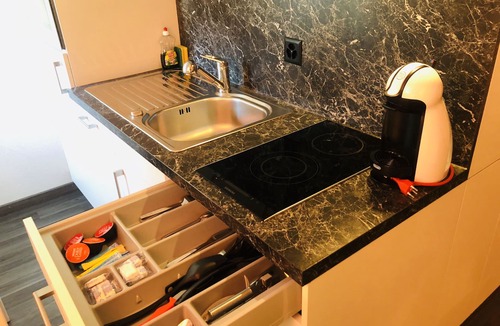 Gewerbeschule Apartment | INSIDE FIVE City Apartments