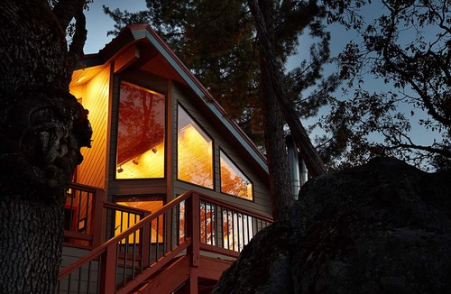 Yosemite West Apartment | Inside Yosemite N.P. Gates!, the Lodgepole Room is Minutes From the Valley.