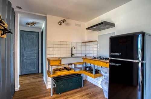 Villefranche-du-Perigord House | Insolite ID-Container