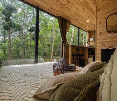 Monts-sur-Guesnes Ski Chalet | Insolite Le Coin du Bûcheron