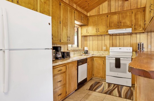 Boulder Bay Cabin | Inspiration Point Retreat #2470