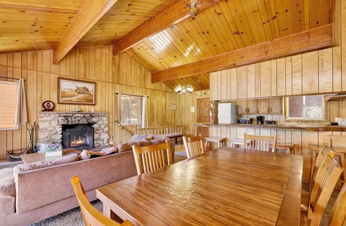 Boulder Bay Cabin | Inspiration Point Retreat #2470