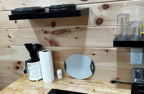 Betsy Layne Cabin | Inspiration Station