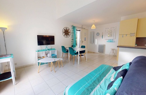 Notre-Dame-de-Monts House | Instant Bleu