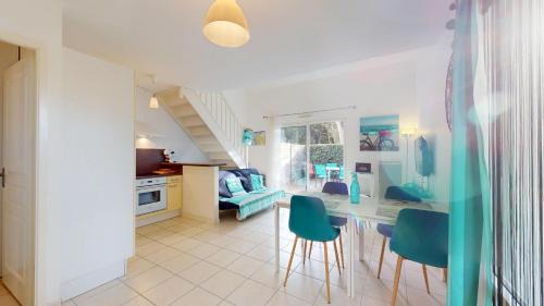 Notre-Dame-de-Monts House | Instant Bleu