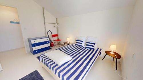 Notre-Dame-de-Monts House | Instant Bleu