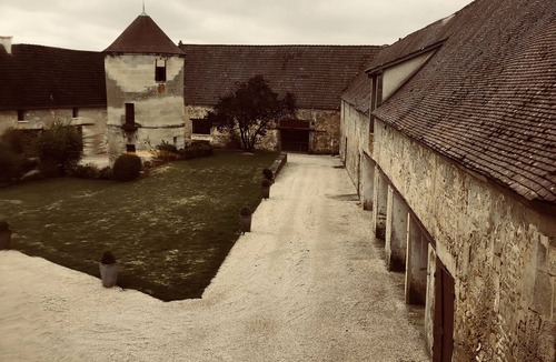 Morienval House | Instant-Morienval The Farm