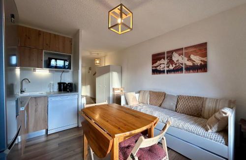 Barcelonnette Apartment | Instant Soleil - WIFI - Vue - Balcon - Parking