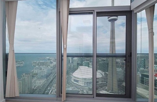Downtown Toronto Condo | Instant Suites Penthouse 2BR Suite in ❤️ of Toronto Downtown