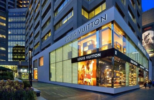 Midtown Toronto Condo | Instant Suites -Stunning Designer Studio Yorkville