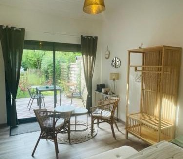 Saint-Vivien-de-Medoc Bed & Breakfast | INSTANT ZEN