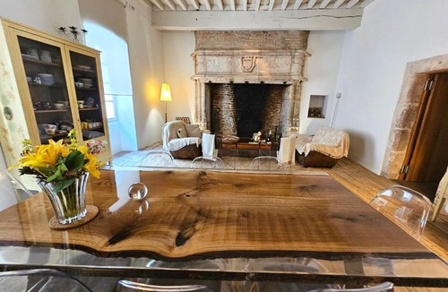Montcuq Bed & Breakfast | INTEMPORELLE Maison d'Hôtes