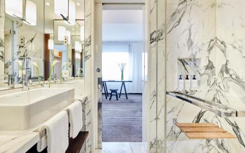 Petit-Saconnex / Servette Hotel | InterContinental Genève by IHG