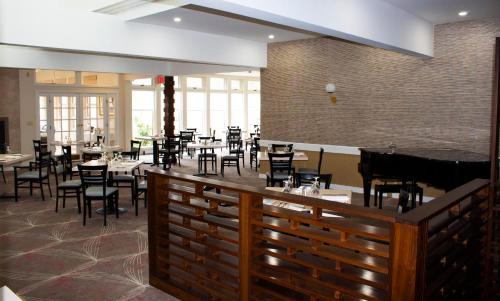 Lakeville Hotel | Interlaken Inn