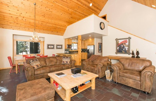 Homewood House | Interlaken Lodge By Tahoe Getaways - Dog Friendly West Shore, Walk to Lake!