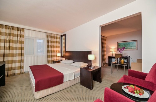 Rab Hotel | International