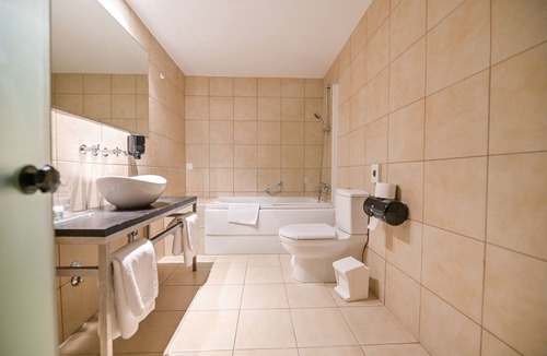 Rab Hotel | International