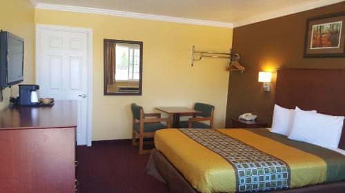 Lakeview Hotel | Interstate 8 Motel
