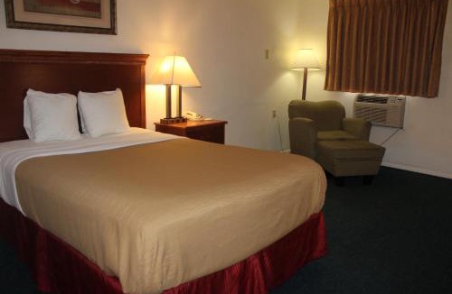 Rensselaer Hotel | Interstate Motel