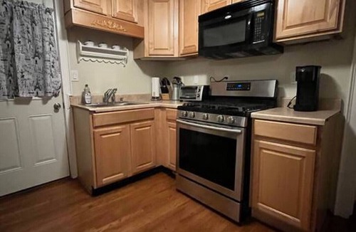 Binghamton Apartment | Intimate 1 Bedroom Apt by UHS