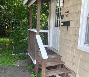 Binghamton Apartment | Intimate 1 Bedroom Apt by UHS