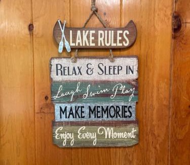 Washington House | Intimate Cabin Private Dock