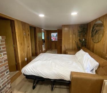 Washington House | Intimate Cabin Private Dock