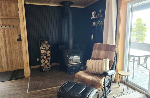 Saint-Marcellin Ski Chalet | Intimate, enchanting lakeside haven with spa. Pets allowed