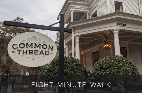 Thomas Square House | Intimate Library Studio - Minutes to Forsyth Park