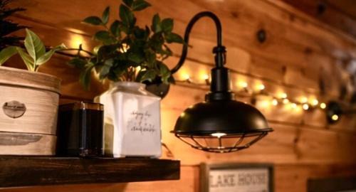 Centre House | Intimate Tiny Home Escape-Hot Tub-Fire Pit-Private