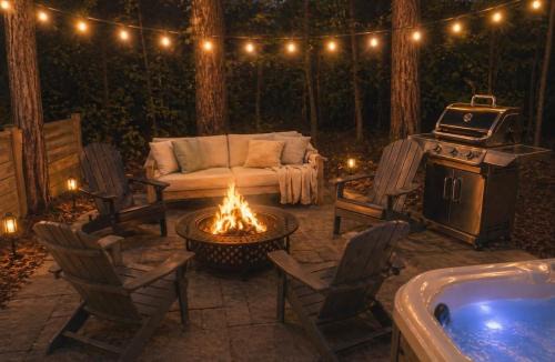 Centre House | Intimate Tiny Home Escape-Hot Tub-Fire Pit-Private