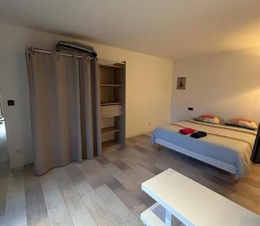 Vernouillet House | Intime et tranquille