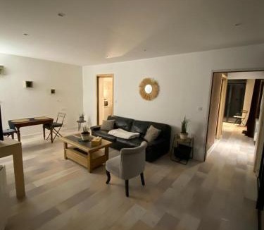 Vernouillet House | Intime et tranquille