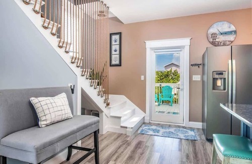 Bay Point House | Into the Blues