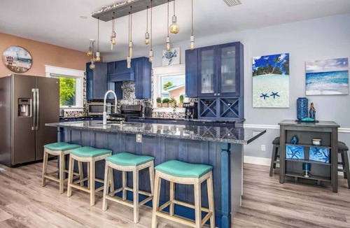 Bay Point House | Into the Blues
