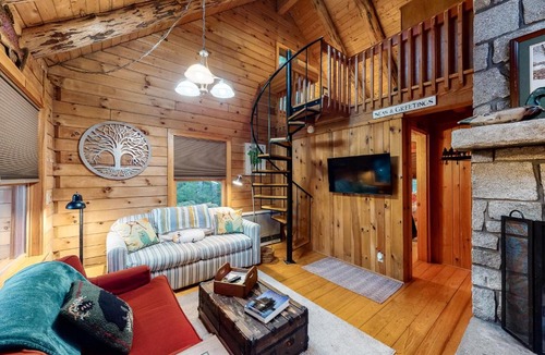 Tenants Harbor House | Into the Mystic