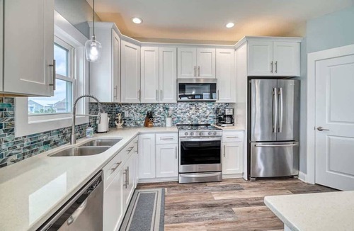Surf City House | Into The Mystic