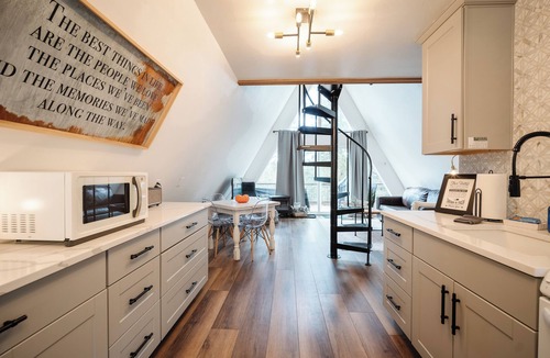 Florissant Ski Chalet | -Into the Woods A-Frame- Hot Tub- Fire Pit-