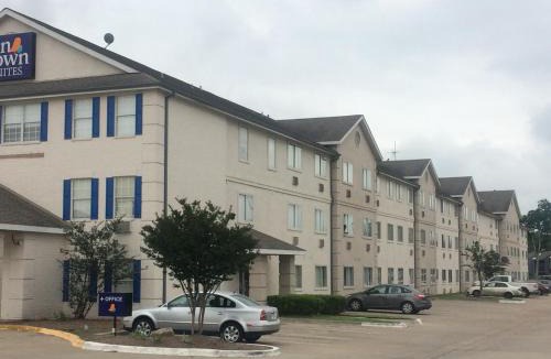 US 290 Hotel | InTown Suites Extended Stay Select Houston TX - BrookHollow