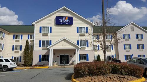 Shenandoah Hotel | InTown Suites Extended Stay Baton Rouge LA